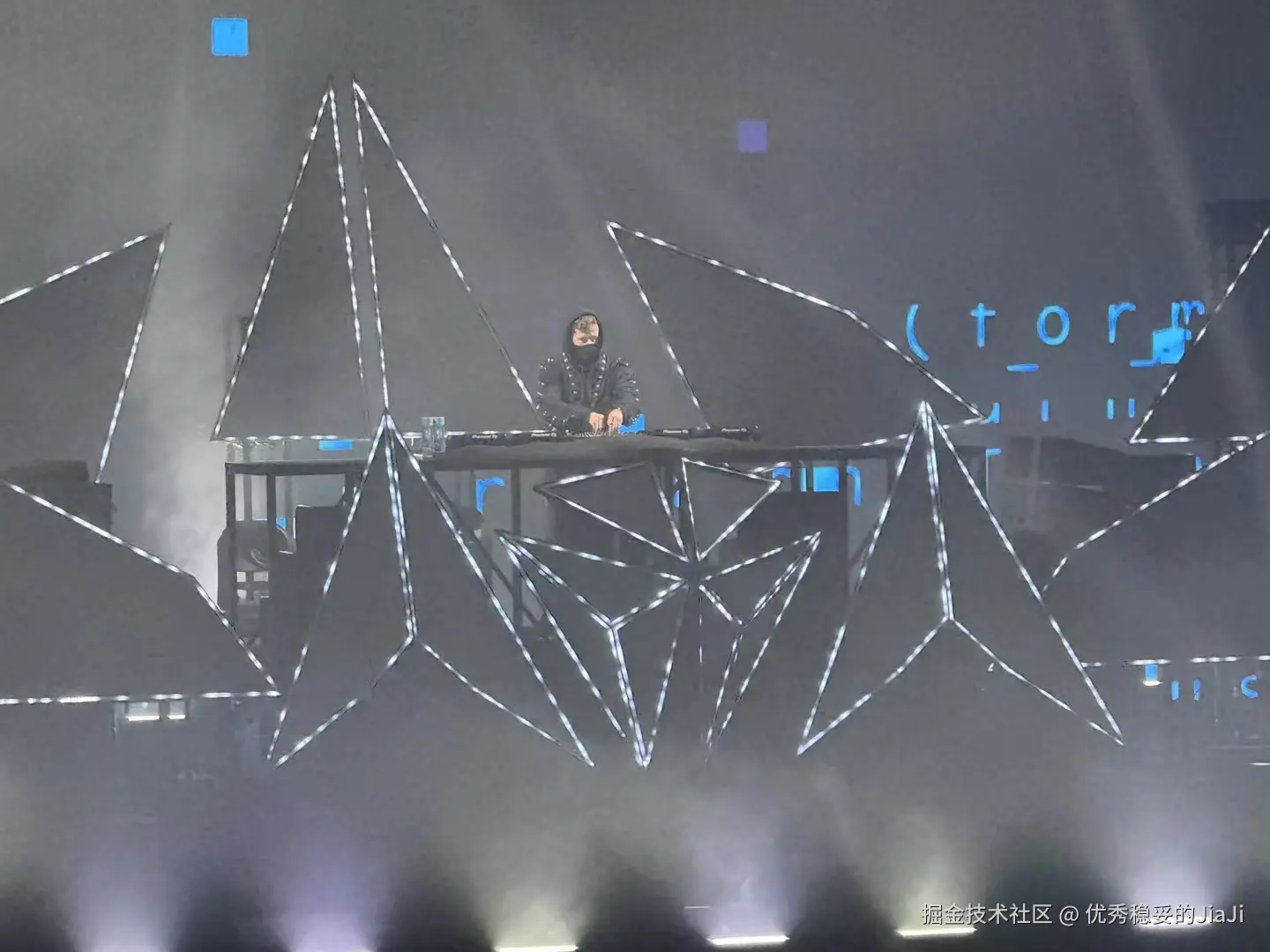 优秀稳妥的JiaJi于2024-12-02 14:13发布的图片