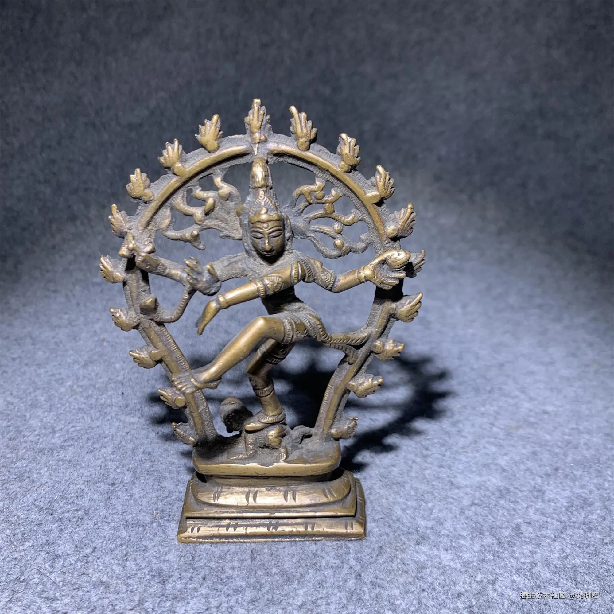 滚动字幕样式的文章实现方式研究