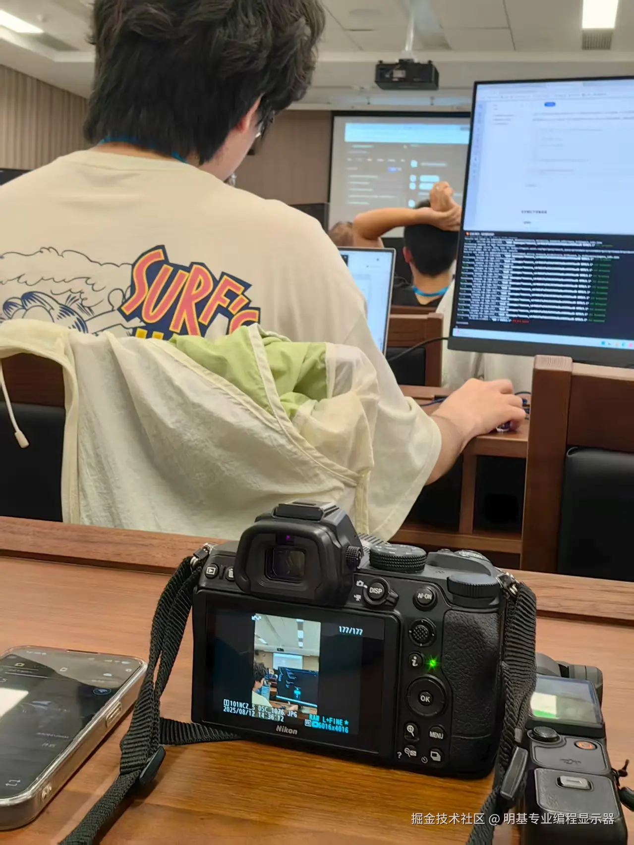 明基专业编程显示器于2025-08-12 06:45发布的图片