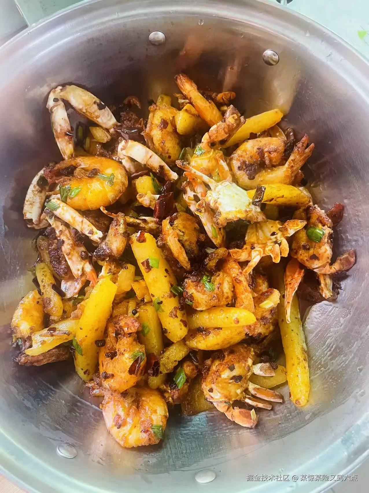 某惊某险又到六点于2025-11-17 16:45发布的图片