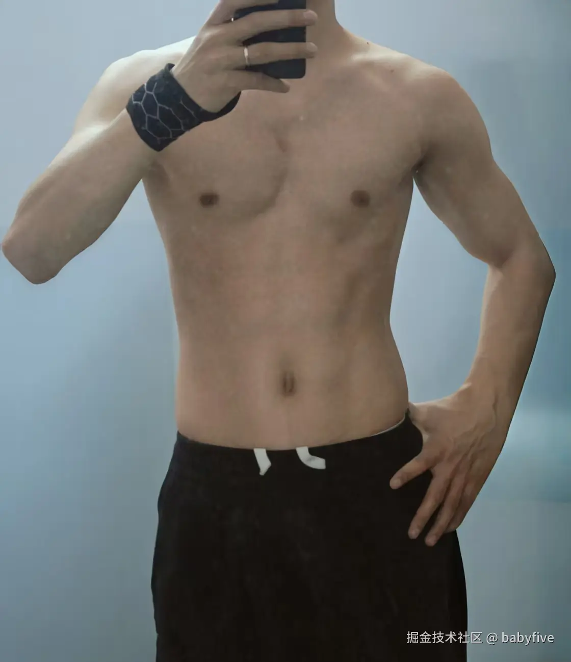 babyfive于2025-12-05 11:04发布的图片