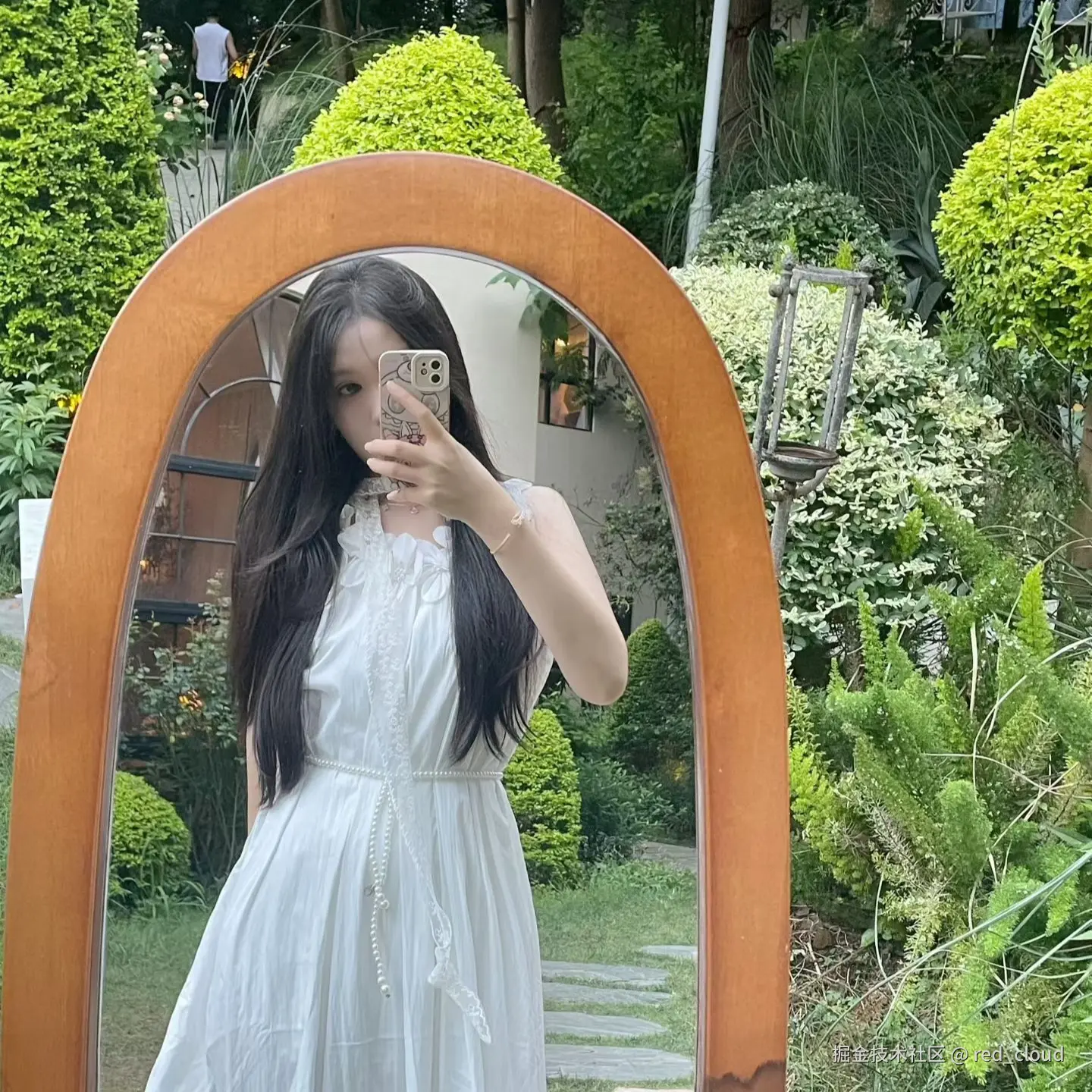 red_cloud于2026-08-11 01:58发布的图片
