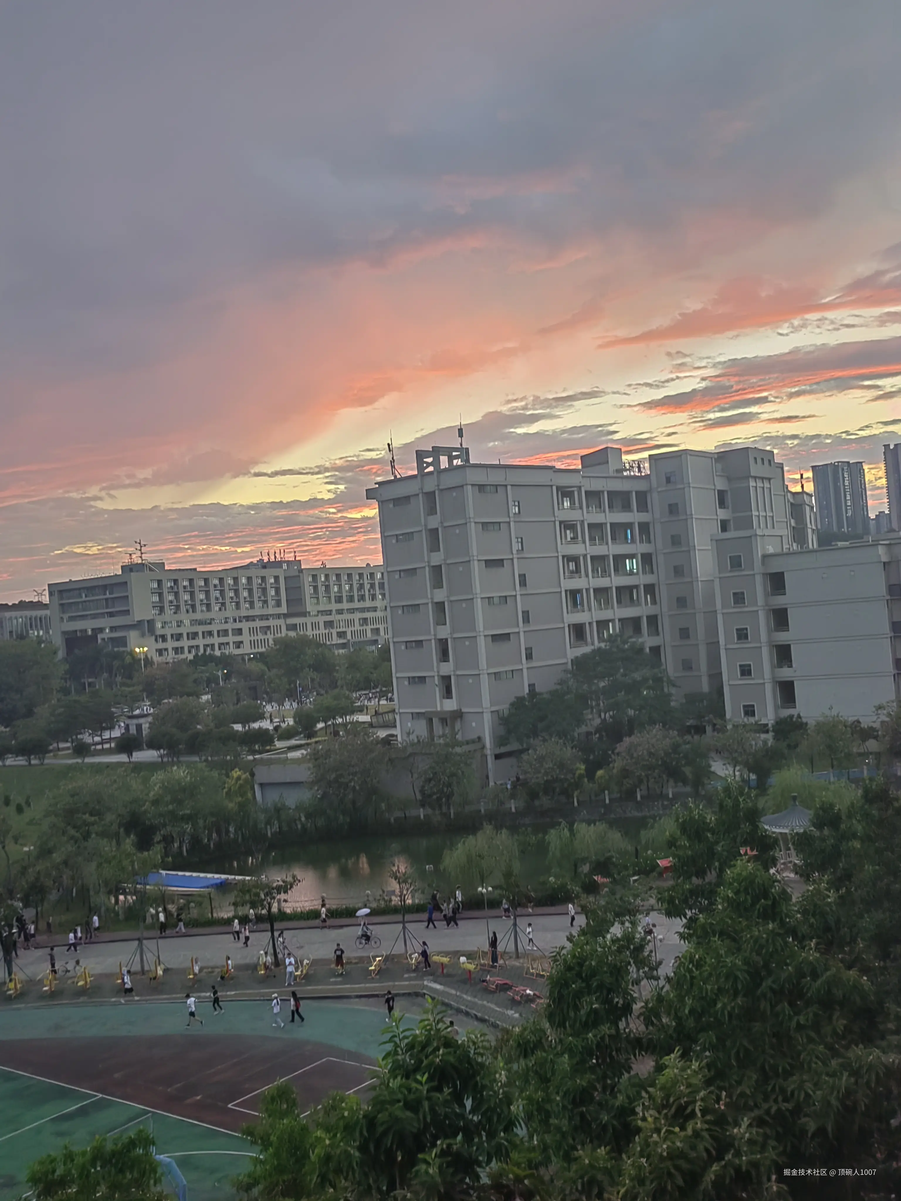 顶碗人1007于2024-11-19 00:02发布的图片