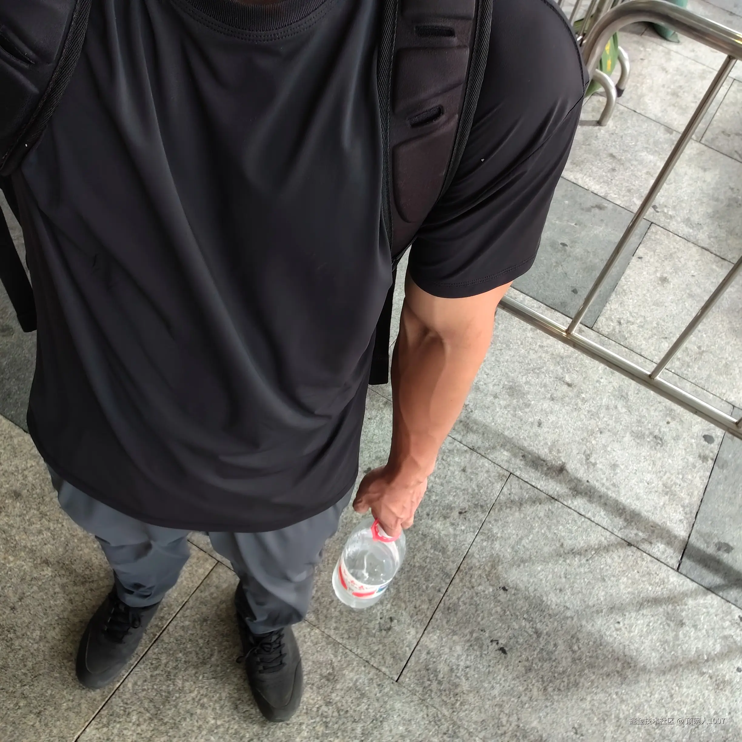 顶碗人1007于2026-08-26 23:10发布的图片