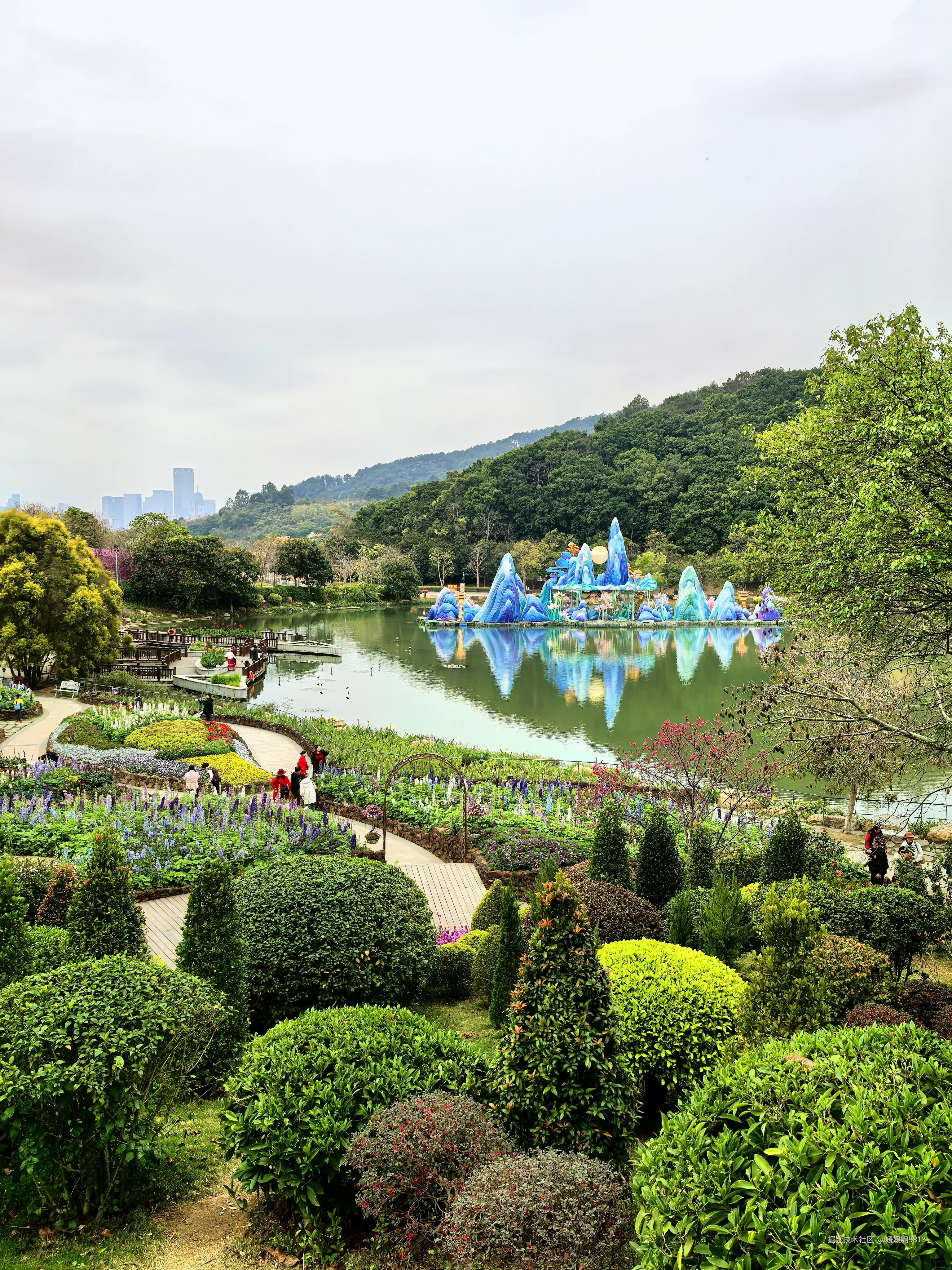 媛媛啊9813于2025-03-09 01:49发布的图片