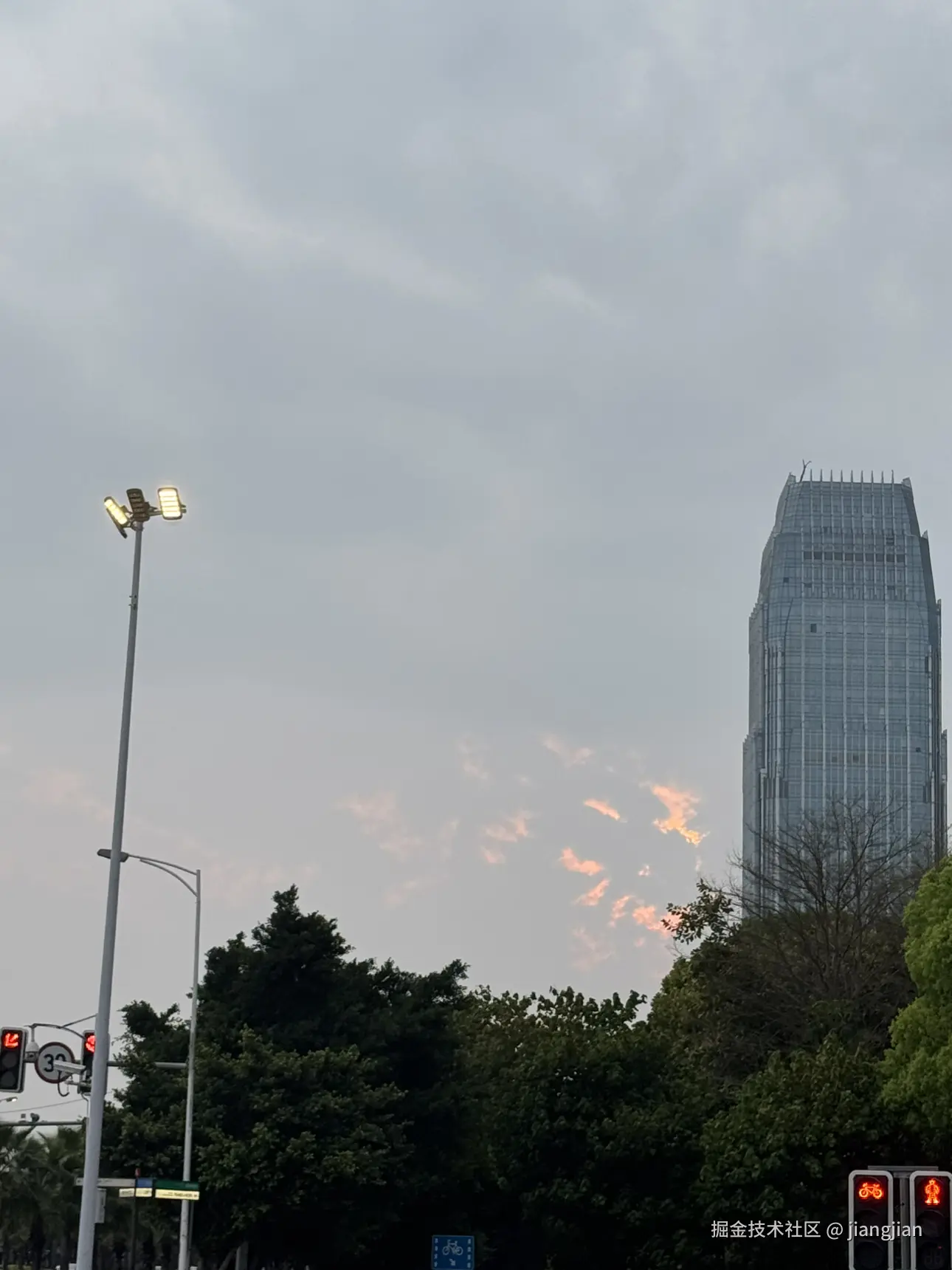 jiangjian于2025-04-11 17:54发布的图片