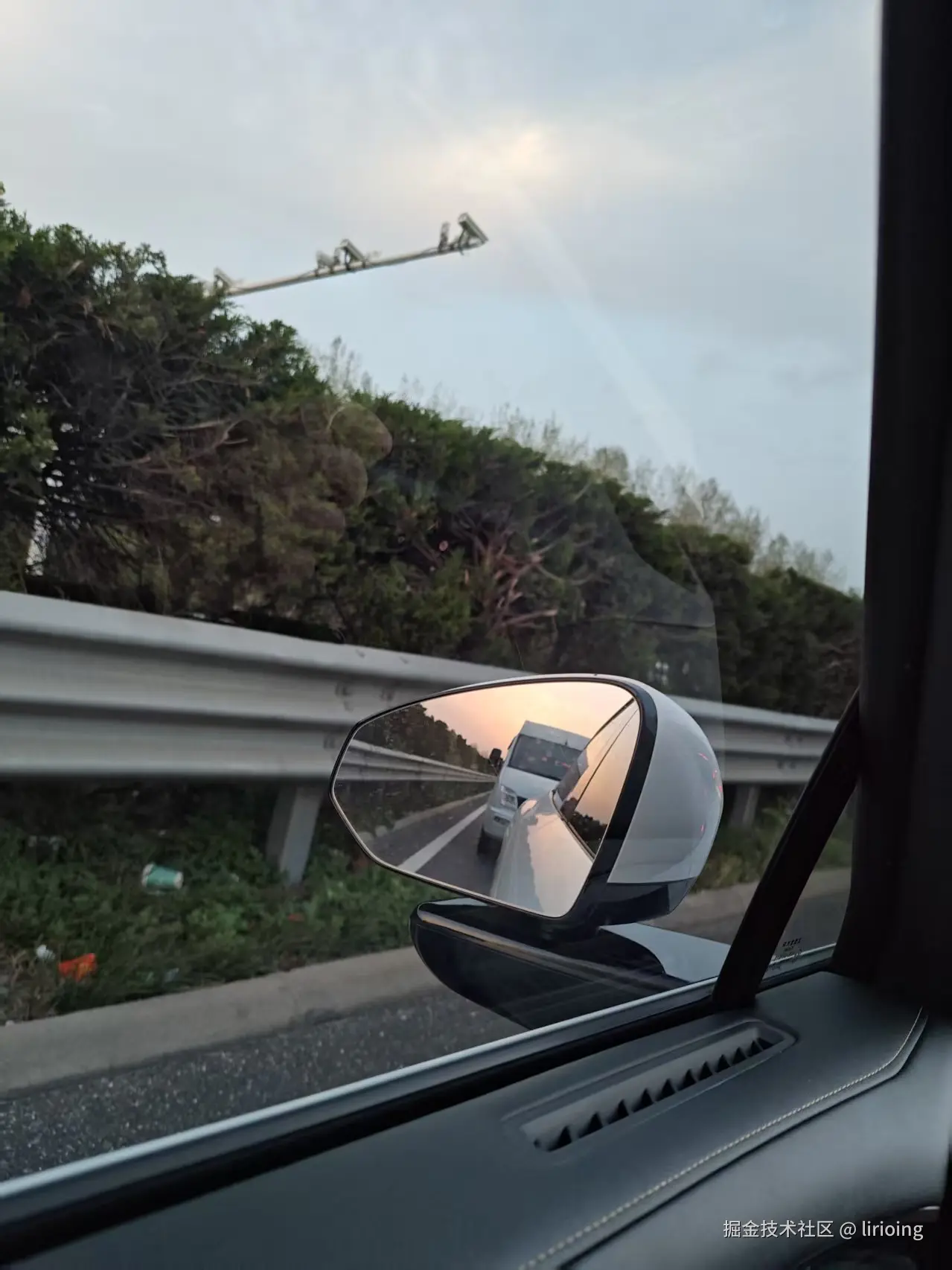 lirioing于2026-04-07 06:04发布的图片